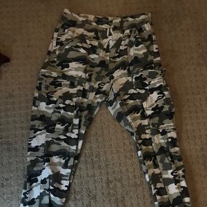 army cargo joggers